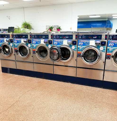 Laundromat «Sunlight Cleaners & Laundromat - Westerville», reviews and photos, 28 Westerville Square, Westerville, OH 43081, USA