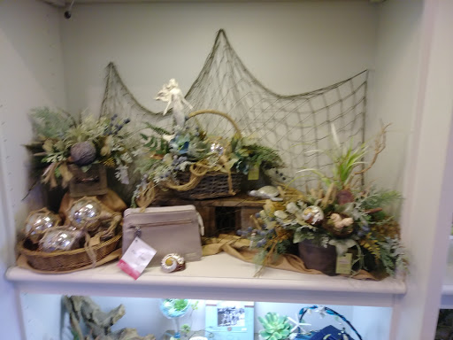 Florist «Harriets Flowers», reviews and photos, 226 College Ave W, Ruskin, FL 33570, USA