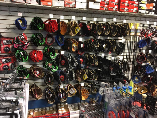 Sporting Goods Store «Play It Again Sports», reviews and photos, 3939 N Ashland Ave, Chicago, IL 60613, USA