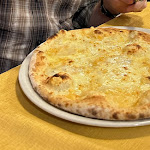 Photo n°1 de l'avis de Landon.e fait le 24/04/2024 à 20:09 sur le  Trattoria Pizzeria La Piazzetta à Santo Stefano Belbo