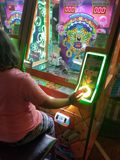 Amusement Center «Make Believe Family Fun Center», reviews and photos, 8303 Day Dr, Parma, OH 44129, USA