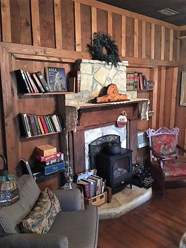 Bed & Breakfast «Country Woods Inn», reviews and photos, 420 Grand Ave, Glen Rose, TX 76043, USA