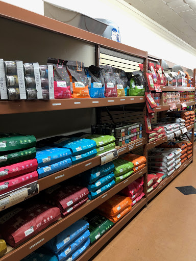 Pet Supply Store «California Pet Center», reviews and photos, 21906 Ventura Blvd, Woodland Hills, CA 91364, USA