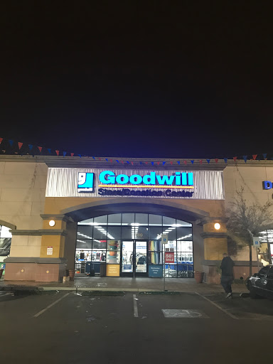 Thrift Store «Goodwill Retail Store and Donation Center», reviews and photos