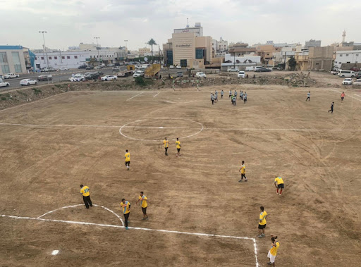 الملعب الترابي 