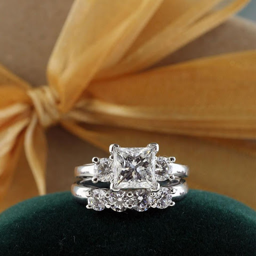 Jewelry Store «Abshire & Haylan Jewelers», reviews and photos, 2073 Graham Rd, Stow, OH 44224, USA