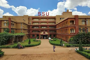 Sri Sri University image