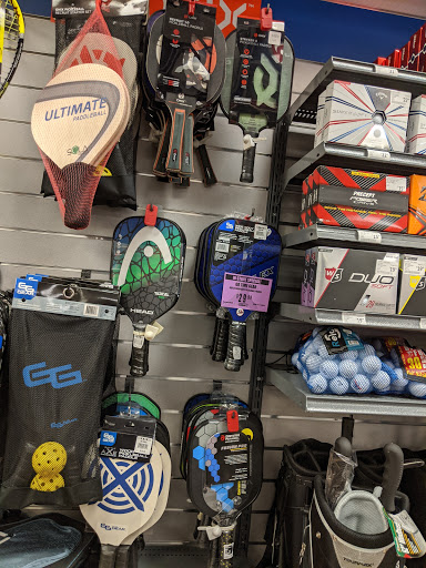 Sporting Goods Store «Big 5 Sporting Goods - Westwood Town Center», reviews and photos, 2500 S.W. Barton, Seattle, WA 98126, USA