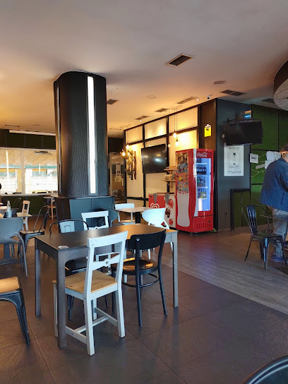 Bekas Snack Bar Café - Av. Otero Pedrayo, 6, Bajo, 32004 Ourense, Province of Ourense, Spain
