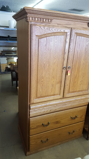 Thrift Store «Orange Lutheran Thrift Shop», reviews and photos, 676 N Tustin St, Orange, CA 92867, USA