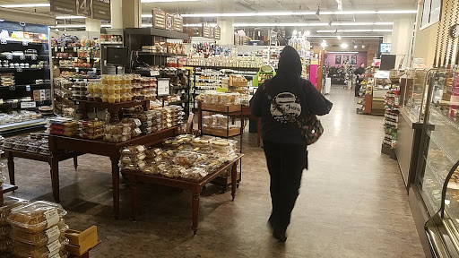 Grocery Store «Stadium Thriftway», reviews and photos, 618 N 1st St, Tacoma, WA 98403, USA