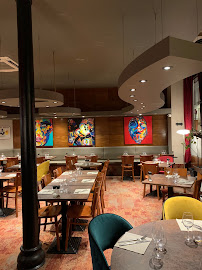 Atmosphère du Restaurant français Ô Bistro Des Artistes à Toulon - n°19