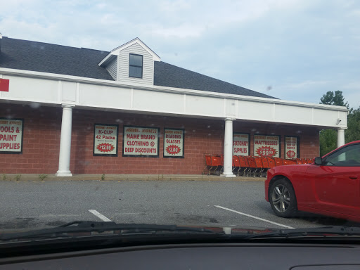 Clothing Store «Discount Madness», reviews and photos, 44 Bridge St, Pelham, NH 03076, USA