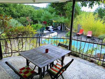 Villa forest home à Quinson