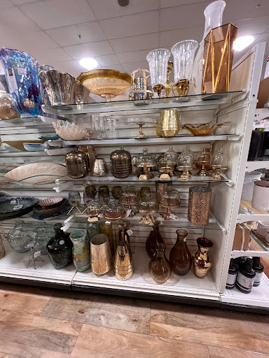 Department Store «HomeGoods», reviews and photos, 1945 W Lumsden Rd, Brandon, FL 33511, USA