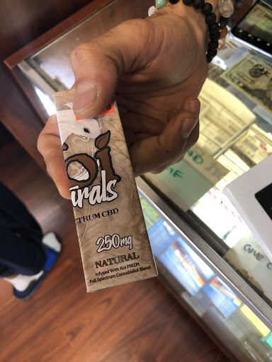 Tobacco Shop «Smoke 4 Less», reviews and photos, 909 S Central Ave, Compton, CA 90220, USA