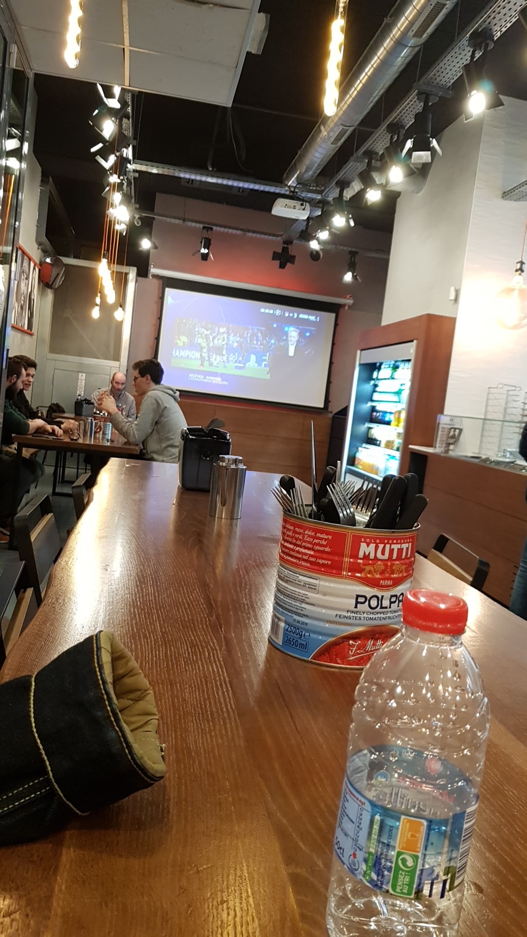 Photo n° 1 de l'avis de Mehmet.e fait le 20/02/2019 à 19:31