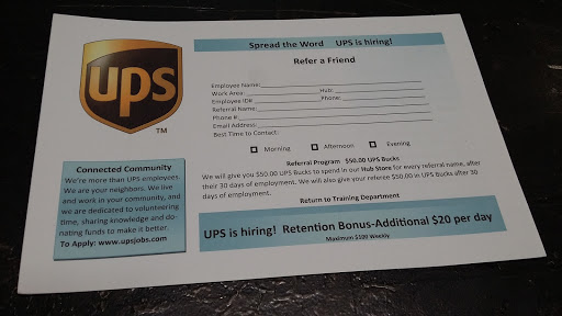 Shipping and Mailing Service «UPS Customer Center», reviews and photos, 11141 Canal Rd, Cincinnati, OH 45241, USA