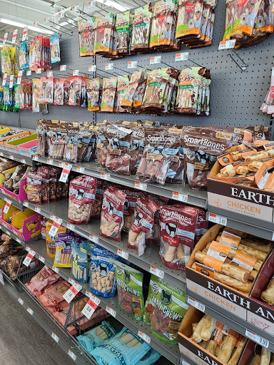 Pet Supply Store «Pet Supplies Plus», reviews and photos, 5348 Dixie Hwy, Waterford Twp, MI 48329, USA