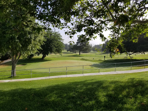 Golf Course «Friendly Valley Golf Course», reviews and photos, 19345 Avenue Of The Oaks, Newhall, CA 91321, USA