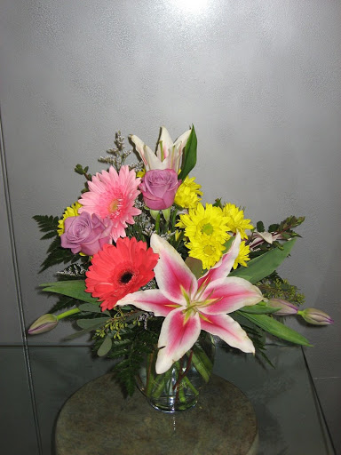 Florist «Best Wishes Floral», reviews and photos, 689 Winnetka Ave N, Golden Valley, MN 55427, USA