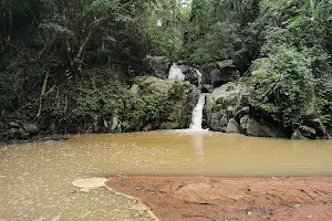 Suan huom Waterfall image
