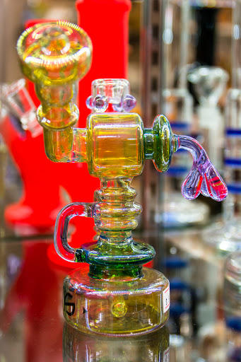 Tobacco Shop «Thousand Oaks Tobacco», reviews and photos, 487 N Moorpark Rd, Thousand Oaks, CA 91360, USA