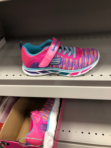 Shoe Store «Shoe Carnival», reviews and photos, 120 Neshaminy Mall, Bensalem, PA 19020, USA