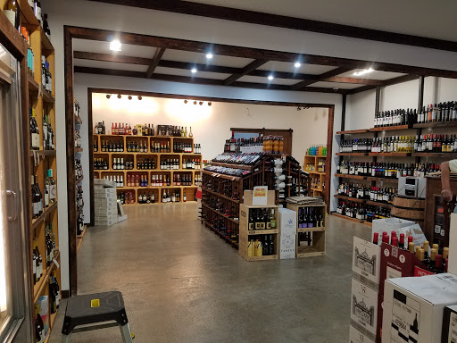 Liquor Store «B&S WINE AND SPIRITS», reviews and photos, 152 Wyckoff Ave, Brooklyn, NY 11237, USA