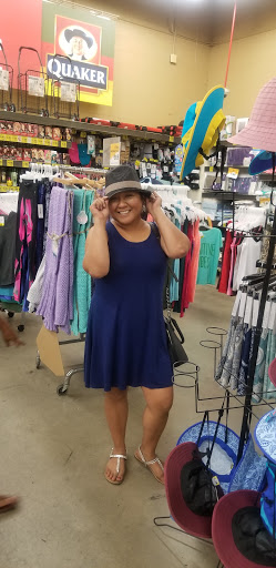 Grocery Store «Grocery Outlet Bargain Market», reviews and photos, 3566 W Shaw Ave, Fresno, CA 93711, USA