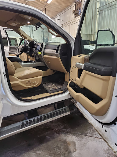 Volkswagen Dealer «Langway Chevrolet Volkswagen Of Manchester Center, Vt», reviews and photos, 4847 Main St, Manchester Center, VT 05255, USA