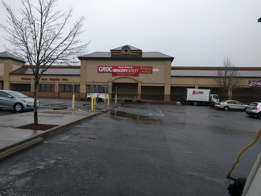 Supermarket «Grocery Outlet Bargain Market», reviews and photos, 14800 SE Sunnyside Rd, Happy Valley, OR 97015, USA