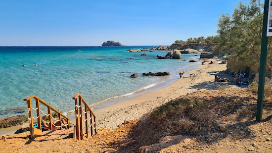 Karavopetra Beach