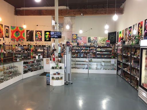 Tobacco Shop «Tobacco For Less Inc», reviews and photos, 4071 NE Sandy Blvd, Portland, OR 97212, USA