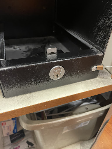 Locksmith «Silverstate Locksmith Ltd», reviews and photos, 800 N Rainbow Blvd #127, Las Vegas, NV 89107, USA