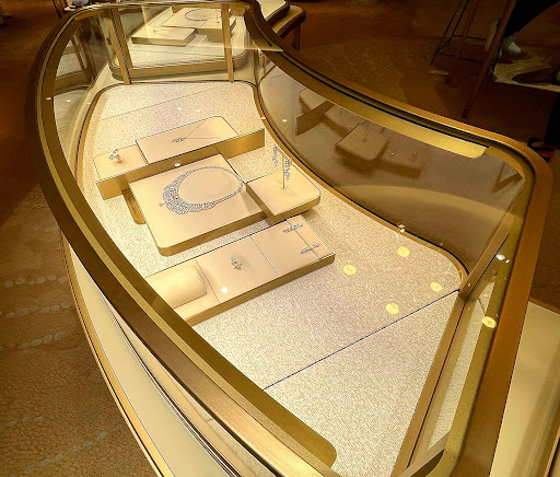 Jewelry Store «Cartier», reviews and photos, 1200 Morris Turnpike b216, Short Hills, NJ 07078, USA