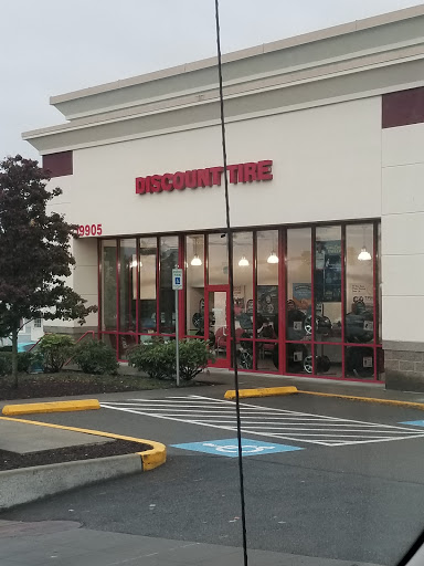 Discount Tire Store - Shoreline, WA, 19905 Aurora Ave N, Shoreline, WA 98133, USA, 