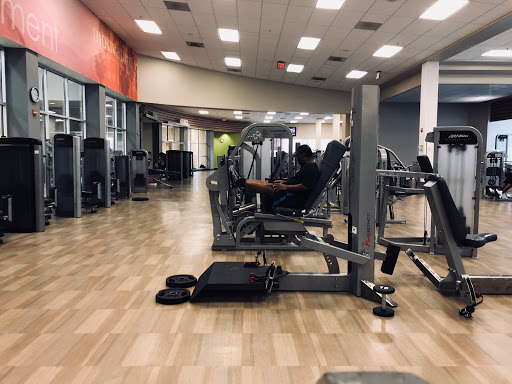 Gym «LA Fitness», reviews and photos, 8616 Cameron St, Silver Spring, MD 20910, USA