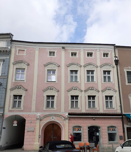 Mexx Hairclub In Wels