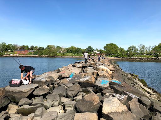 Park «Fort Totten Park», reviews and photos, Totten Ave & 15 Rd, Bayside, NY 11359, USA