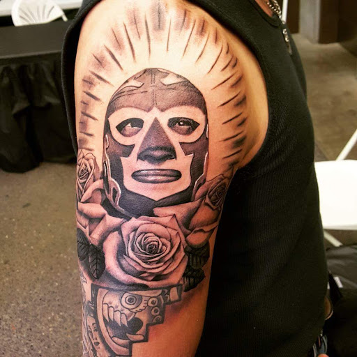 Tattoo Shop «Symbolic Tattoo», reviews and photos, 551 W Douglas Ave, Wichita, KS 67201, USA