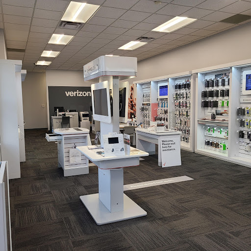 Cell Phone Store «GoWireless Verizon Authorized Retailer», reviews and photos, 34816 Euclid Ave, Willoughby, OH 44094, USA