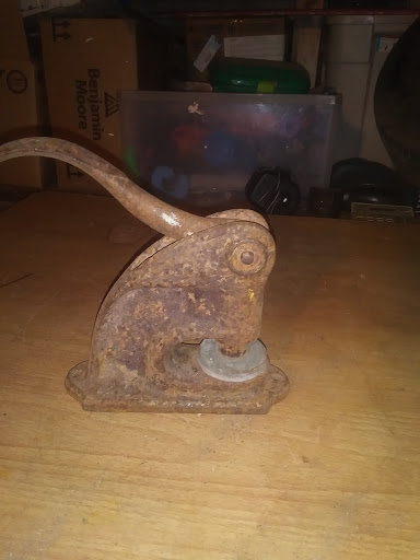 Singing Hills Antiques