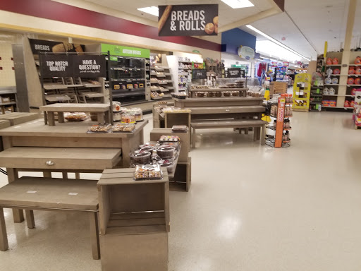 Grocery Store «Super Stop & Shop», reviews and photos, 100 Macy St, Amesbury, MA 01913, USA