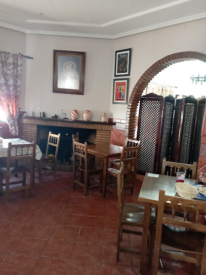 Restaurante Pata Chica - C. Antonio Machado, 1, 21380 Cumbres Mayores, Huelva, Spain