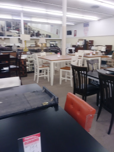 Furniture Store «Furniture Fair», reviews and photos, 8760 Colerain Ave, Groesbeck, OH 45251, USA