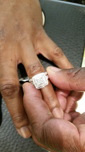 Shopping Mall «Willow Grove Park Mall», reviews and photos, 2500 W Moreland Rd, Willow Grove, PA 19090, USA