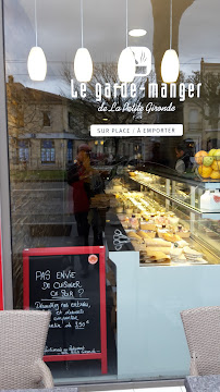 Atmosphère du Restaurant Le Garde Manger Bastide à Bordeaux - n°3