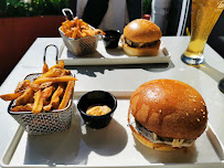 Plats et boissons du Restaurant de hamburgers Un Burger à L'Ouest Pluvigner - n°13