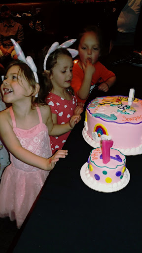 Bakery «Mulberries Cake Shop», reviews and photos, 2027 E Colfax Ave, Denver, CO 80206, USA